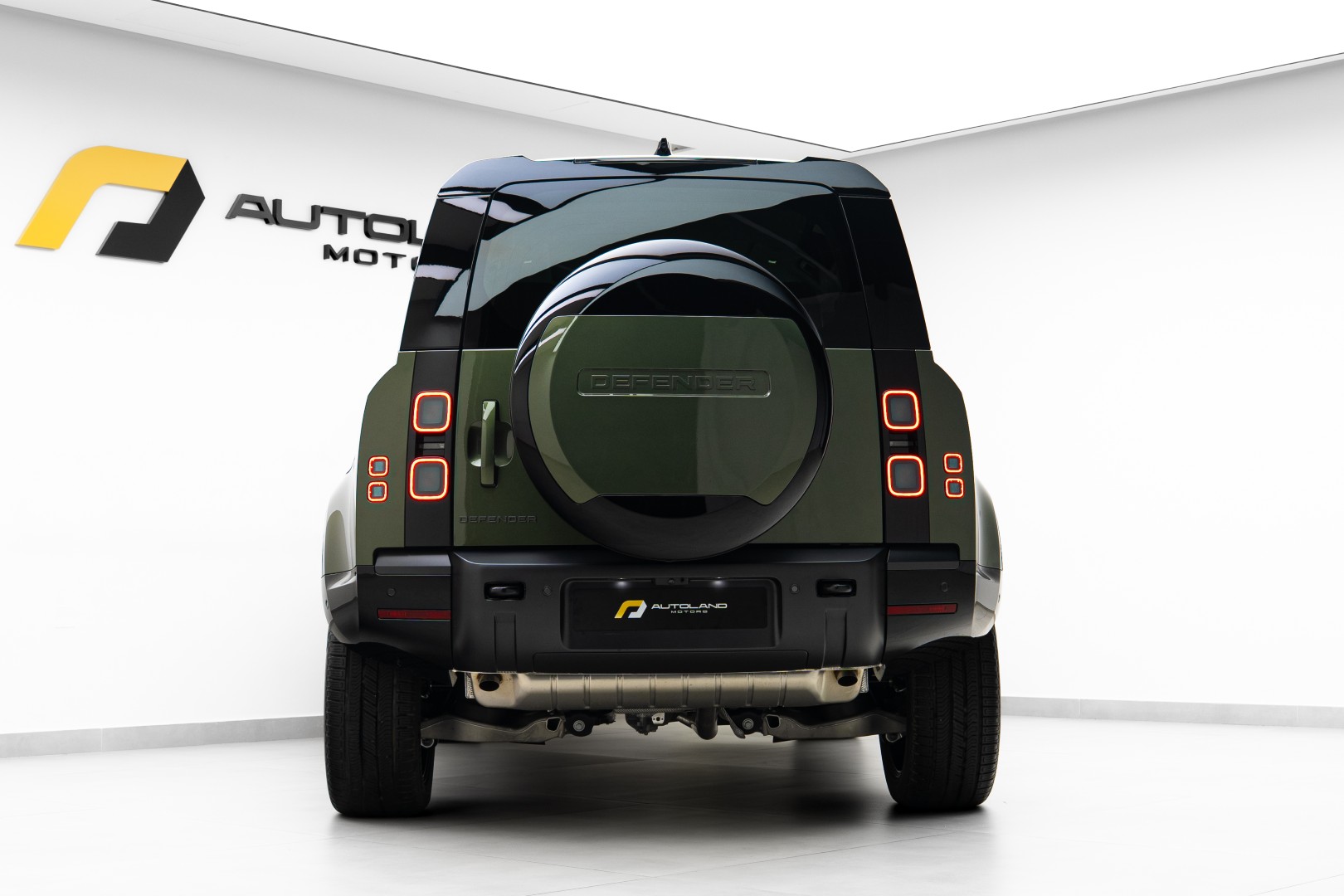 2026 LAND ROVER DEFENDER X- DAYNAMIC HSE P400E GCC UNDER WARRANTY